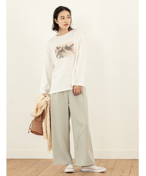 fifth(フィフス)の「グラフィックプリントロングスリーブTシャツ(Tシャツ/カットソー・レディース・ホワイト/グレイッシュベージュ・MEDIUM)」の11枚目の写真