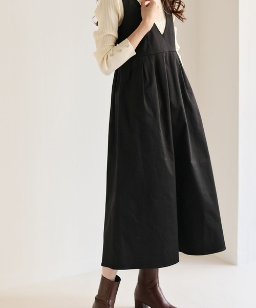 HER CLOSET（ハークローゼット）の「【shemoshelly】チノ深Vネックジャンパースカート（ジャンパースカート・レディース・ブラック/ベージュ/ライトグレー/アイボリー・M）」の8枚目の写真