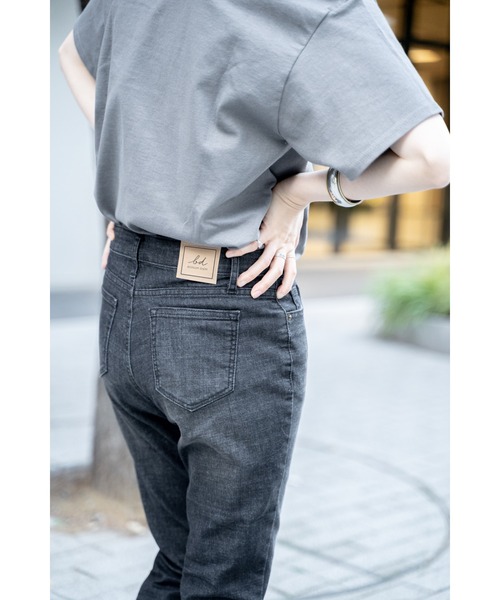 Bonum(ボナム)の「BONUM DIEM ストレッチスキニーデニム(デニムパンツ・レディース・ブラック/ダークインディゴブルー/ライトインディゴブルー・MEDIUM/LARGE/X-LARGE/X-SMALL/SMALL)」の22枚目の写真