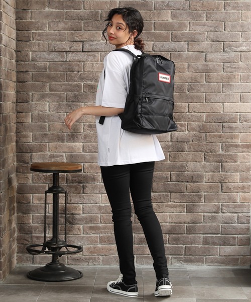 HUNTER（ハンター）の「【HUNTER/ハンター】ORIGINAL NYLON BACKPACK(オリジナルナイロンバッグパック)（バックパック/リュック・レディース・ブラック/ネイビー/ダークオリーブ・FREE）」の13枚目の写真