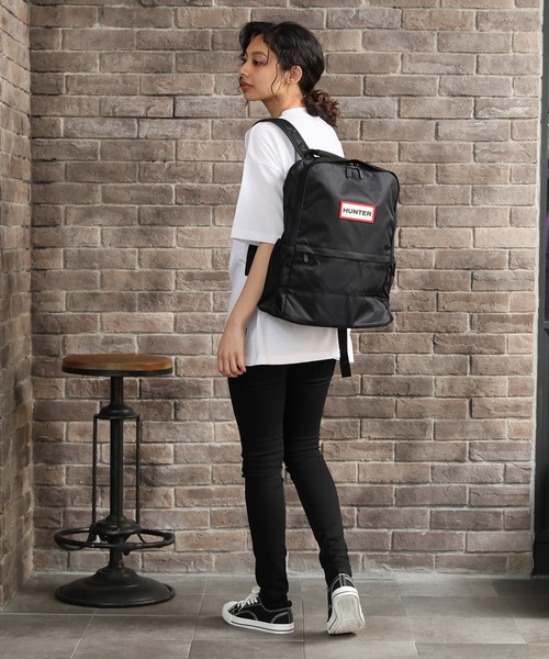HUNTER（ハンター）の「【HUNTER/ハンター】ORIGINAL NYLON BACKPACK(オリジナルナイロンバッグパック)（バックパック/リュック・レディース・ブラック/ネイビー/ダークオリーブ・FREE）」の18枚目の写真