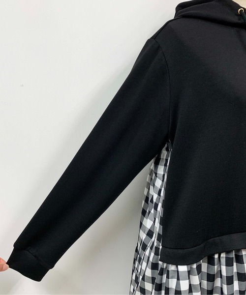 PICCIN(ピッチン)の「チェック切替ティアードパーカーワンピース(ワンピース・レディース・ブラック/オフホワイト・M)」の18枚目の写真