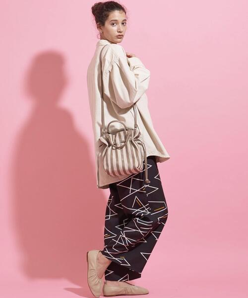 BEAUTY&YOUTH UNITED ARROWS(ビューティーアンドユースユナイテッドアローズ)の「BY∴ コンビパネルミニドローストショルダーバッグ -2WAY- ◆(ショルダーバッグ・レディース・ナチュラル/モカ・FREE)」の8枚目の写真