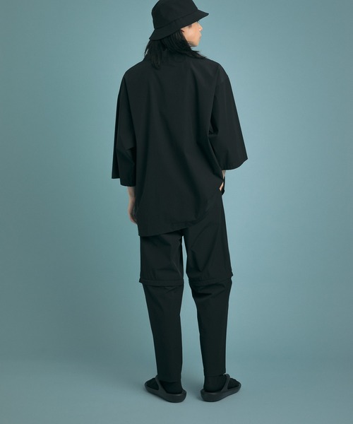 Uiscel(ユイセル)の「Uiscel ドライ2WAYテーパードパンツ(その他パンツ・メンズ・ブラック/ベージュ・MEDIUM/LARGE)」の3枚目の写真