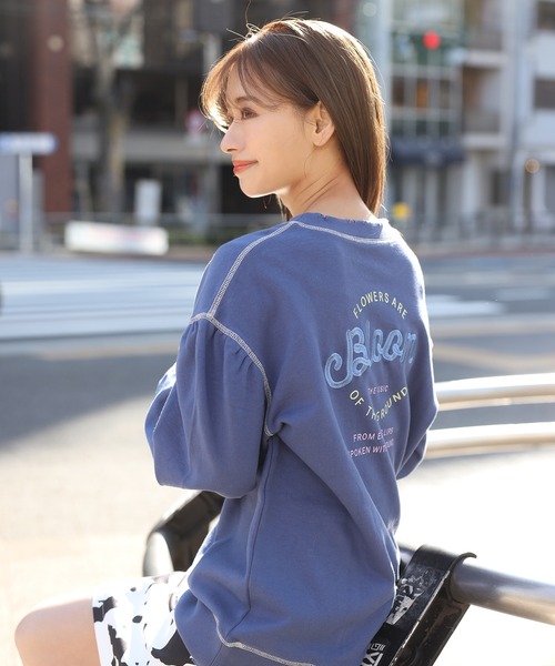 one after another NICE CLAUP（ワンアフターアナザーナイスクラップ）の「ロゴカレッジスウェット（Tシャツ/カットソー・レディース・グレー/オフホワイト/ブルー/ホワイト系その他・FREE）」の5枚目の写真