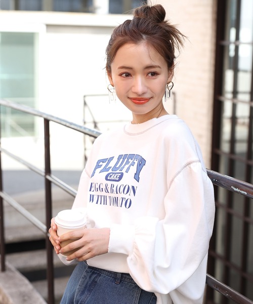 one after another NICE CLAUP（ワンアフターアナザーナイスクラップ）の「ロゴカレッジスウェット（Tシャツ/カットソー・レディース・グレー/オフホワイト/ブルー/ホワイト系その他・FREE）」の13枚目の写真