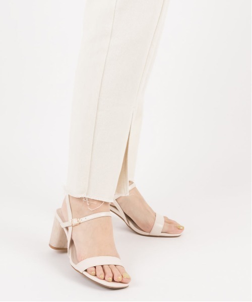 RANDA(ランダ)の「デザインヒールスクエアトゥサンダル(サンダル・レディース・ブラウン/パープル/アイボリー・L/M/S/LL)」の12枚目の写真