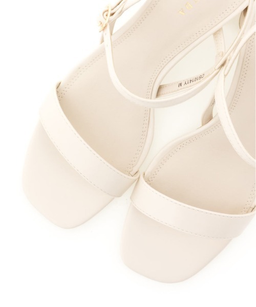 RANDA(ランダ)の「デザインヒールスクエアトゥサンダル(サンダル・レディース・ブラウン/パープル/アイボリー・L/M/S/LL)」の13枚目の写真