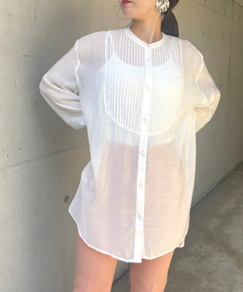 prose verse（プロズヴェール）の「フロントタック入りクラシカルシアーシャツ（シャツ/ブラウス・レディース・オフホワイト/ライム/バイオレット/グレイッシュベージュ・ﾌﾘ-）」の2枚目の写真