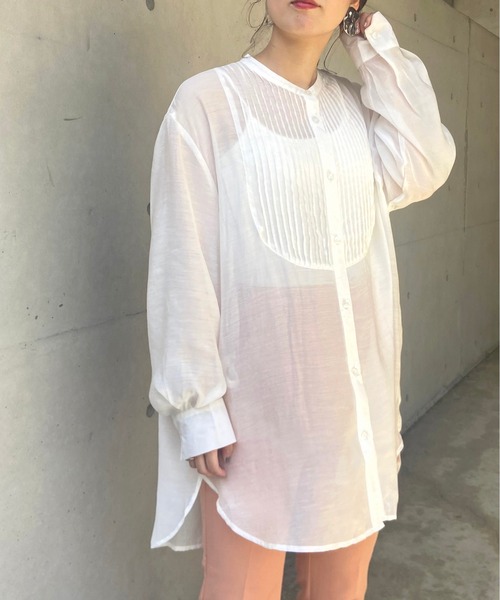 prose verse（プロズヴェール）の「フロントタック入りクラシカルシアーシャツ（シャツ/ブラウス・レディース・オフホワイト/ライム/バイオレット/グレイッシュベージュ・ﾌﾘ-）」の17枚目の写真