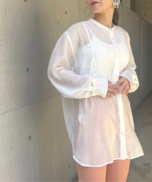 prose verse（プロズヴェール）の「フロントタック入りクラシカルシアーシャツ（シャツ/ブラウス・レディース・オフホワイト/ライム/バイオレット/グレイッシュベージュ・ﾌﾘ-）」の8枚目の写真