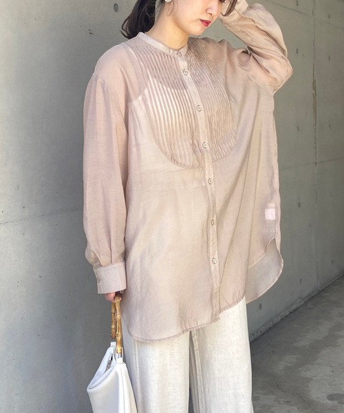 prose verse（プロズヴェール）の「フロントタック入りクラシカルシアーシャツ（シャツ/ブラウス・レディース・オフホワイト/ライム/バイオレット/グレイッシュベージュ・ﾌﾘ-）」の12枚目の写真