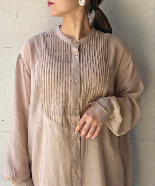 prose verse（プロズヴェール）の「フロントタック入りクラシカルシアーシャツ（シャツ/ブラウス・レディース・オフホワイト/ライム/バイオレット/グレイッシュベージュ・ﾌﾘ-）」の13枚目の写真