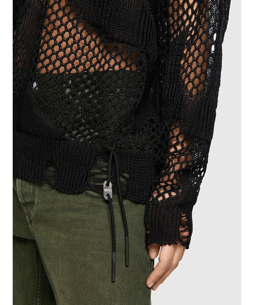 DIESEL(ディーゼル)の「レディース ニット カモフラ クルーネック セーター(ニット/セーター・レディース・ピンク/ブラック・LARGE/MEDIUM/X-SMALL/SMALL)」の10枚目の写真