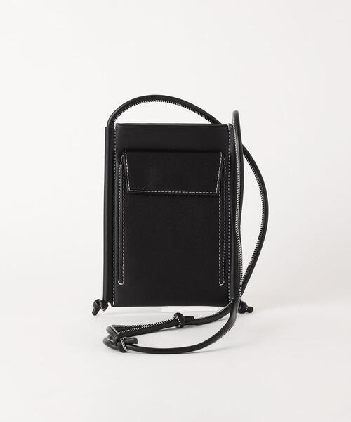 green label relaxing(グリーンレーベルリラクシング)の「FFC マルチ サコッシュ ポシェット(ショルダーバッグ・レディース・ホワイト/ブラック/シルバー/その他1・FREE)」の2枚目の写真