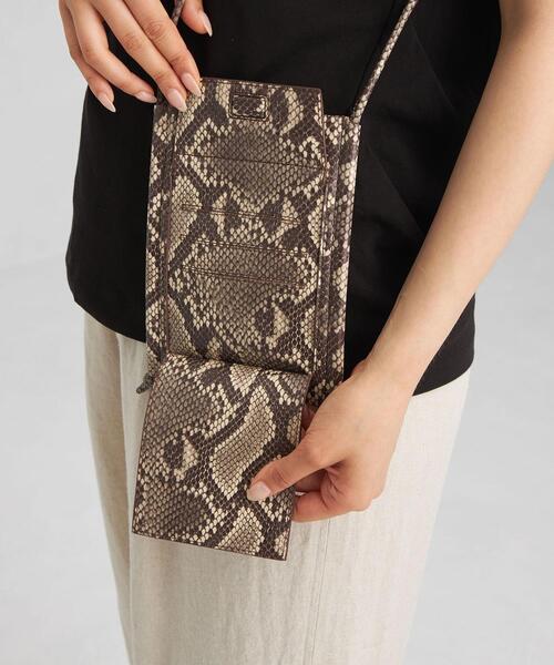 green label relaxing(グリーンレーベルリラクシング)の「FFC マルチ サコッシュ ポシェット(ショルダーバッグ・レディース・ホワイト/ブラック/シルバー/その他1・FREE)」の8枚目の写真