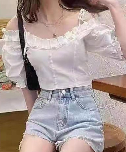 SPIGA（スピーガ）の「肩リボン2wayショート丈TOPS（シャツ/ブラウス・レディース・ホワイト/ブラック・FREE）」の3枚目の写真