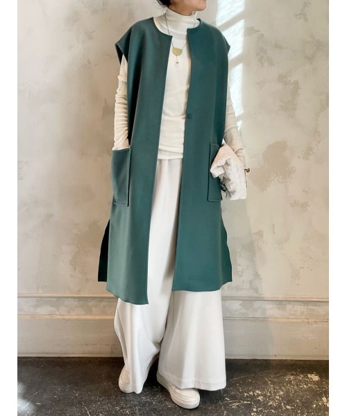 BEARDSLEY（ビアズリー）の「真鍮と強化ガラスのパーツを組み合わせたハンドメイドネックレス 短めチェーンでハイネックに良く合う《ROSAMENDEZ》ネックレス（ネックレス・レディース・ブロンズ・FREE）」の7枚目の写真