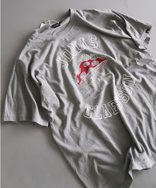 MANASTASH（マナスタッシュ）の「MANASTASH×JONAS CLAESSON/マナスタッシュ×ジョナスクレアッソン MROOM DING REP（Tシャツ/カットソー・メンズ・グレー・MEDIUM/LARGE/X-LARGE）」の8枚目の写真