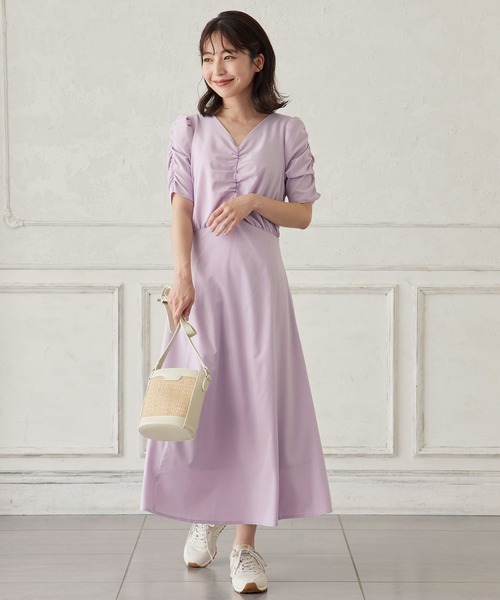 KOBE LETTUCE（コウベレタス）の「Vネックパワーショルダーギャザーロングワンピース（ワンピース・レディース・イエロー系その他/ブルー系その他/ラベンダー・FREE）」の6枚目の写真