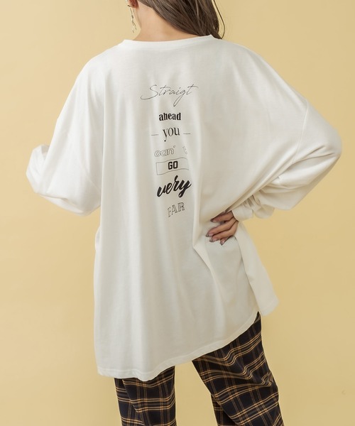 RASVOA（ラスボア）の「【WEB限定】ランダムバックロゴロンＴ（Tシャツ/カットソー・レディース・グレイッシュベージュ/チャコールグレー/ブラック/オフホワイト・FREE）」の15枚目の写真