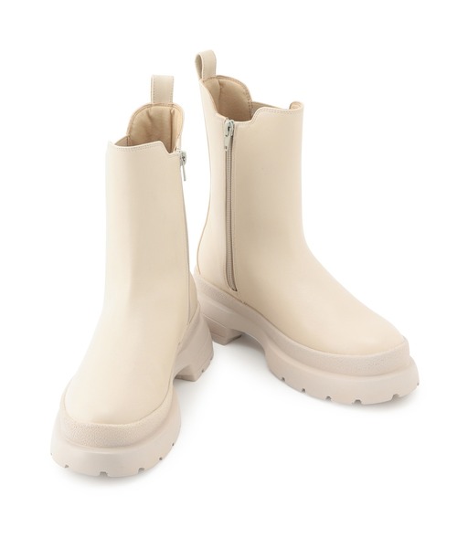 Juze（ジュゼ）の「【新色追加】【軽量】やわらかな履き心地。トラックソールサイドゴアブーツ（ブーツ・レディース・ブラック/カーキ/オフホワイト/ホワイト・S/LL/L/M）」の19枚目の写真