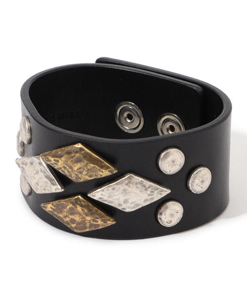 ISABEL MARANT(イザベルマラン)の「ISABEL MARANT HAMMERED ブレスレット(ブレスレット・レディース・ブラック/カーキ・FREE)」の2枚目の写真
