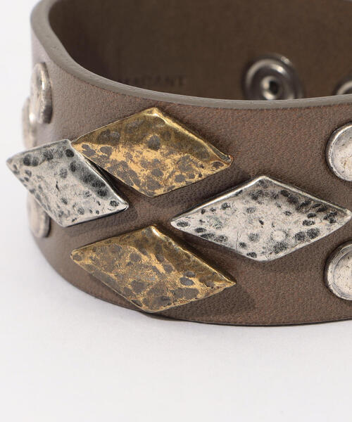 ISABEL MARANT(イザベルマラン)の「ISABEL MARANT HAMMERED ブレスレット(ブレスレット・レディース・ブラック/カーキ・FREE)」の5枚目の写真