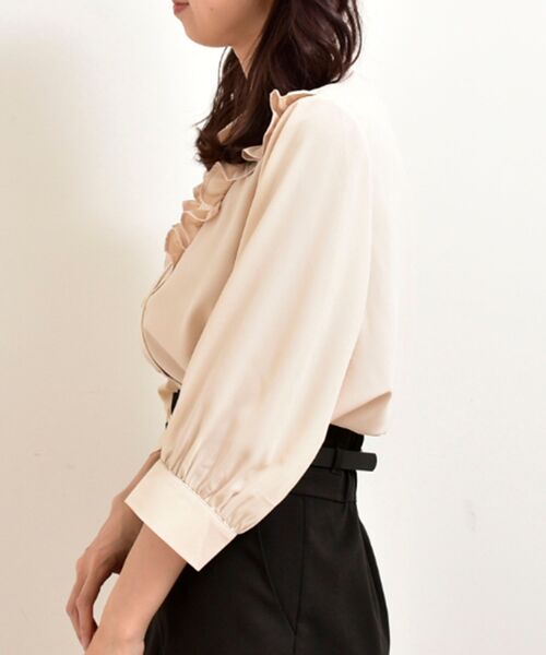 MAJESTIC LEGON（マジェスティックレゴン）の「クラシカルプチフリルブラウス（シャツ/ブラウス・レディース・オフホワイト/アイボリー/ブラック・MEDIUM/SMALL）」の10枚目の写真