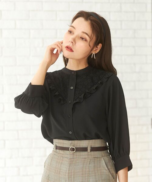 MAJESTIC LEGON（マジェスティックレゴン）の「クラシカルプチフリルブラウス（シャツ/ブラウス・レディース・オフホワイト/アイボリー/ブラック・MEDIUM/SMALL）」の17枚目の写真