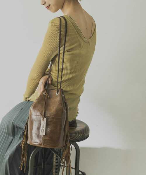 marco masi（マルコマージ）の「MARCO MASI　SIDE FRINGE BAG（ショルダーバッグ・レディース・キャメル・-）」の4枚目の写真