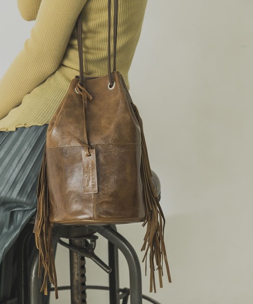 marco masi（マルコマージ）の「MARCO MASI　SIDE FRINGE BAG（ショルダーバッグ・レディース・キャメル・-）」の6枚目の写真