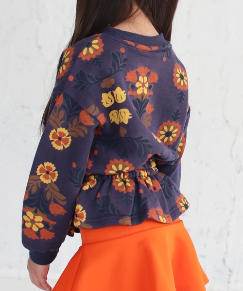 Rora（ローラ）の「エンターテイナー 花柄 スウェット (2color)（スウェット・キッズ・ネイビー/クリーム・120/140/110/130/150/100）」の5枚目の写真