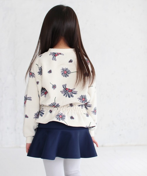 Rora（ローラ）の「エンターテイナー 花柄 スウェット (2color)（スウェット・キッズ・ネイビー/クリーム・120/140/110/130/150/100）」の12枚目の写真