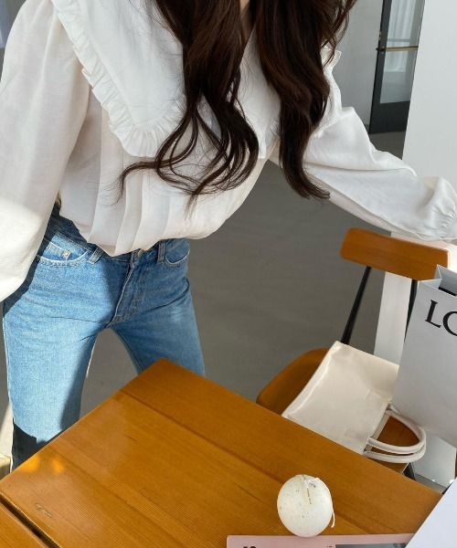 mood for a day（ムードフォーアデイ）の「big collar frill blouse / ビックカラーフリルブラウス（シャツ/ブラウス・レディース・ブラック/アイボリー・FREE）」の8枚目の写真