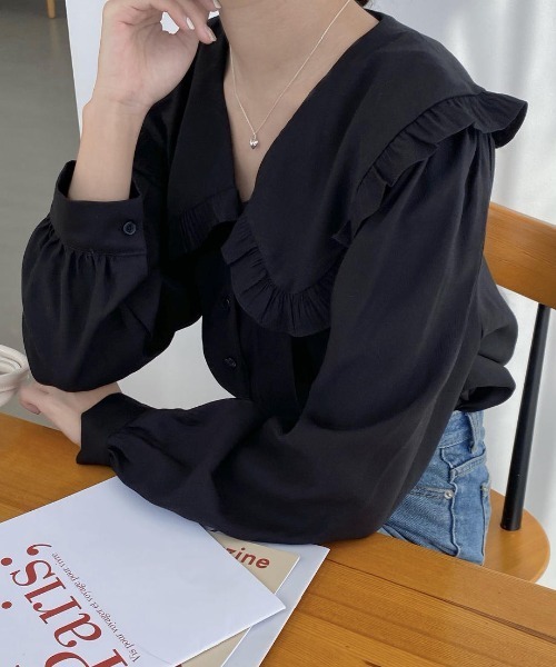 mood for a day（ムードフォーアデイ）の「big collar frill blouse / ビックカラーフリルブラウス（シャツ/ブラウス・レディース・ブラック/アイボリー・FREE）」の3枚目の写真