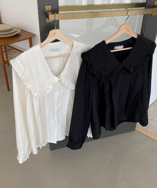 mood for a day（ムードフォーアデイ）の「big collar frill blouse / ビックカラーフリルブラウス（シャツ/ブラウス・レディース・ブラック/アイボリー・FREE）」の5枚目の写真