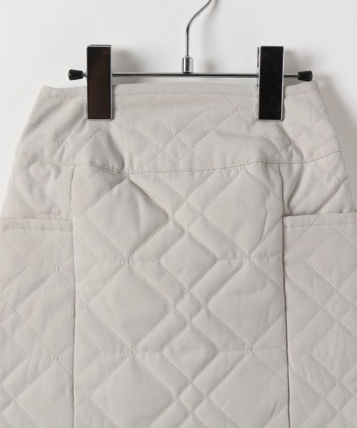 JEANASIS（ジーナシス）の「【KIDS】キルティングハイウエストミニスカート/256531（スカート・キッズ・ブラック/グレイッシュベージュ・120/140）」の7枚目の写真