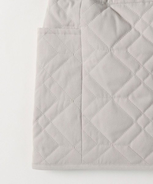 JEANASIS（ジーナシス）の「【KIDS】キルティングハイウエストミニスカート/256531（スカート・キッズ・ブラック/グレイッシュベージュ・120/140）」の3枚目の写真