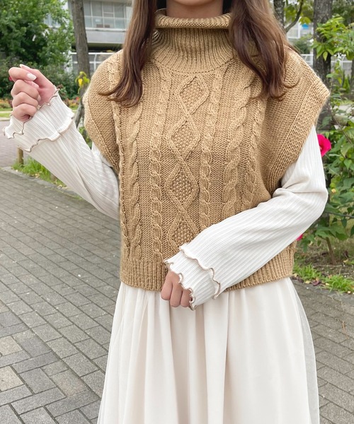 apres jour(アプレジュール)の「ケーブルタートルベスト【ZOZOTOWN限定アイテム】(ニット/セーター・レディース・ベージュ/アイボリー/ダークブラウン・X-LARGE/フリー)」の18枚目の写真