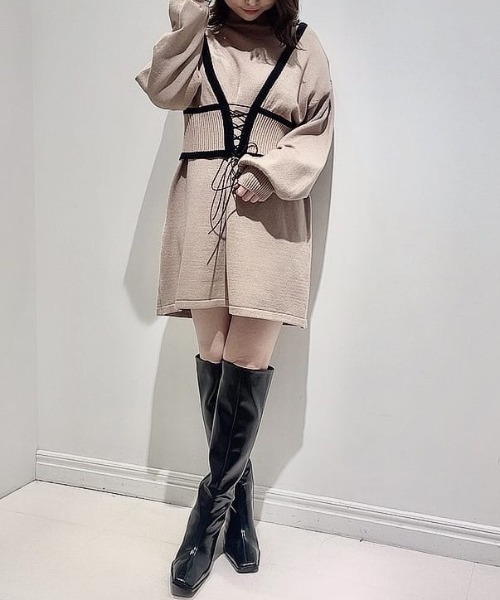 ROYAL PARTY(ロイヤルパーティー)の「配色レースアップニット(ニット/セーター・レディース・ブラック/ベージュ/グリーン・FREE)」の22枚目の写真
