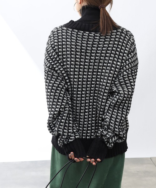 COLONY 2139(コロニートゥーワンスリーナイン)の「バイカラージャガードニットプルオーバー(ニット/セーター・レディース・ブラック/ベージュ/グリーン・MEDIUM/LARGE)」の17枚目の写真