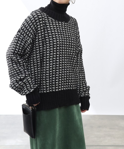 COLONY 2139(コロニートゥーワンスリーナイン)の「バイカラージャガードニットプルオーバー(ニット/セーター・レディース・ブラック/ベージュ/グリーン・MEDIUM/LARGE)」の21枚目の写真