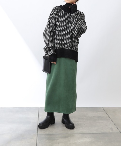 COLONY 2139(コロニートゥーワンスリーナイン)の「バイカラージャガードニットプルオーバー(ニット/セーター・レディース・ブラック/ベージュ/グリーン・MEDIUM/LARGE)」の4枚目の写真