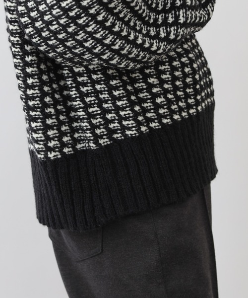 COLONY 2139(コロニートゥーワンスリーナイン)の「バイカラージャガードニットプルオーバー(ニット/セーター・レディース・ブラック/ベージュ/グリーン・MEDIUM/LARGE)」の16枚目の写真