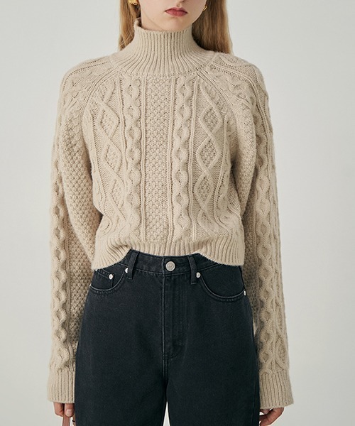 Fano Studios(ファノ ストゥディオズ)の「【Fano Studios】High neck cable short knit FD21S063(ニット/セーター・レディース・ベージュ・M/S/L)」の10枚目の写真