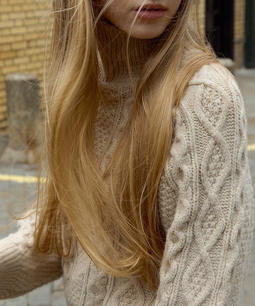 Fano Studios(ファノ ストゥディオズ)の「【Fano Studios】High neck cable short knit FD21S063(ニット/セーター・レディース・ベージュ・M/S/L)」の6枚目の写真