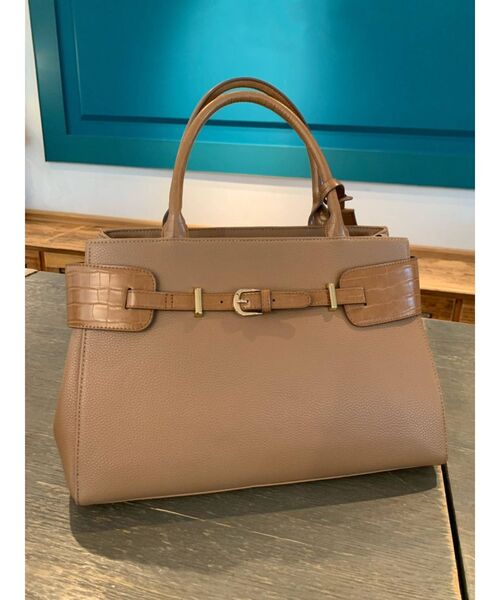 RESEXXY(リゼクシー)の「クロコ切替ハンドバッグ(ハンドバッグ・レディース・ブラック/ベージュ/ブラウン・FREE)」の1枚目の写真