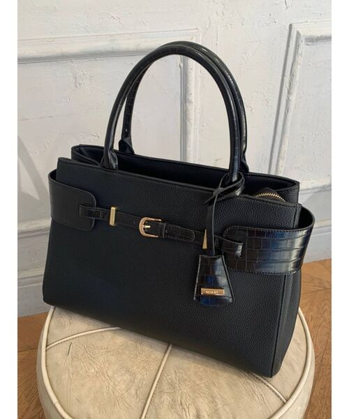 RESEXXY(リゼクシー)の「クロコ切替ハンドバッグ(ハンドバッグ・レディース・ブラック/ベージュ/ブラウン・FREE)」の2枚目の写真