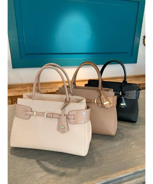 RESEXXY(リゼクシー)の「クロコ切替ハンドバッグ(ハンドバッグ・レディース・ブラック/ベージュ/ブラウン・FREE)」の4枚目の写真